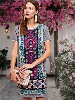 Anthropologie Akemi & Kin Kaleidoscope Sweater Knit Short Sleeve Dress Medium